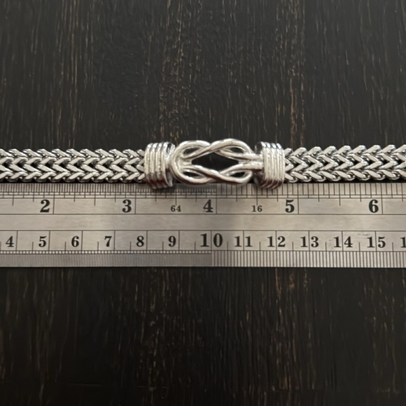 Elegant Silver Braided Bracelet - Picture 2 of 2